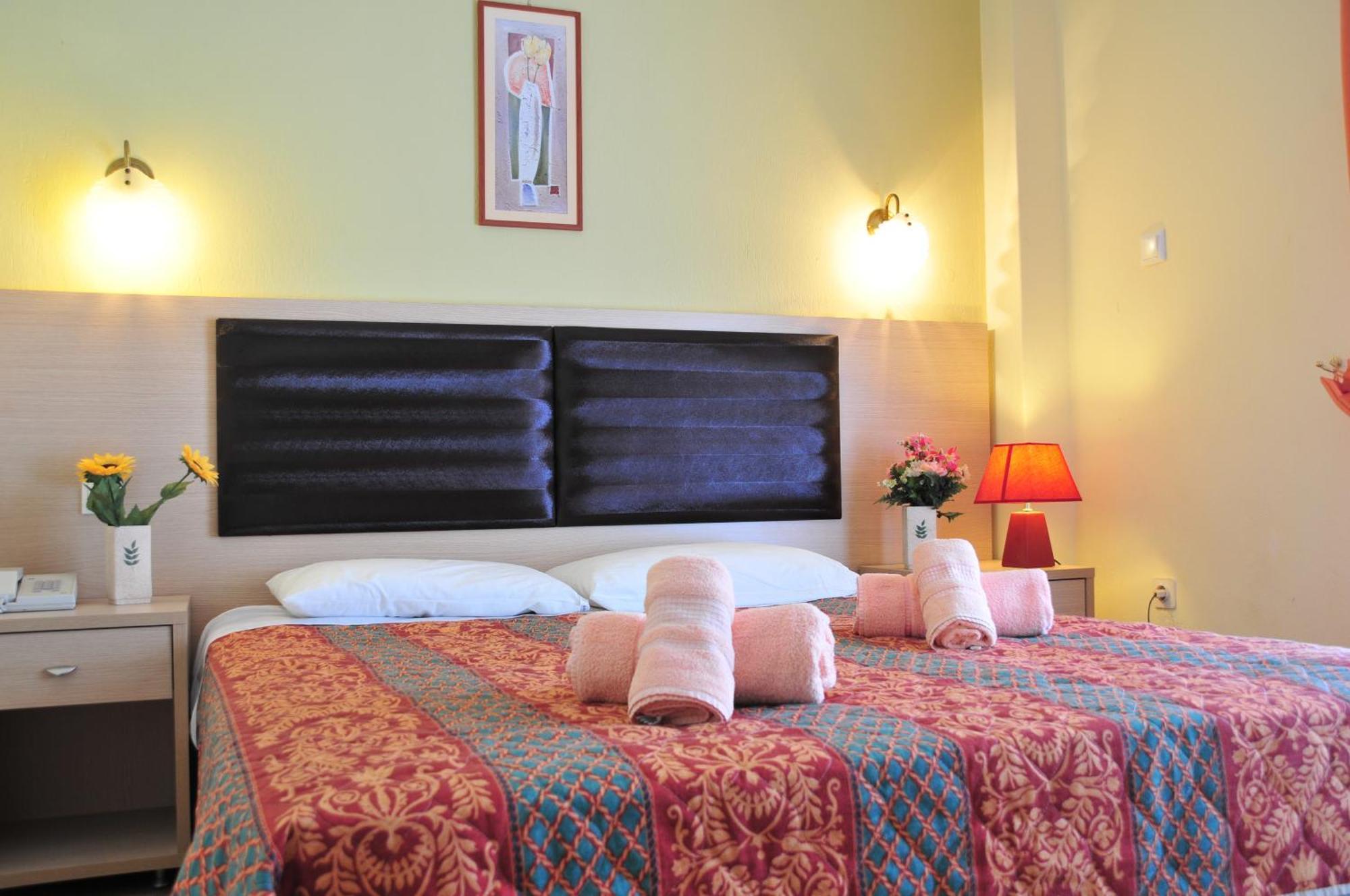 Dionisos Palms Apartments Paralia Dionisiou Habitación foto