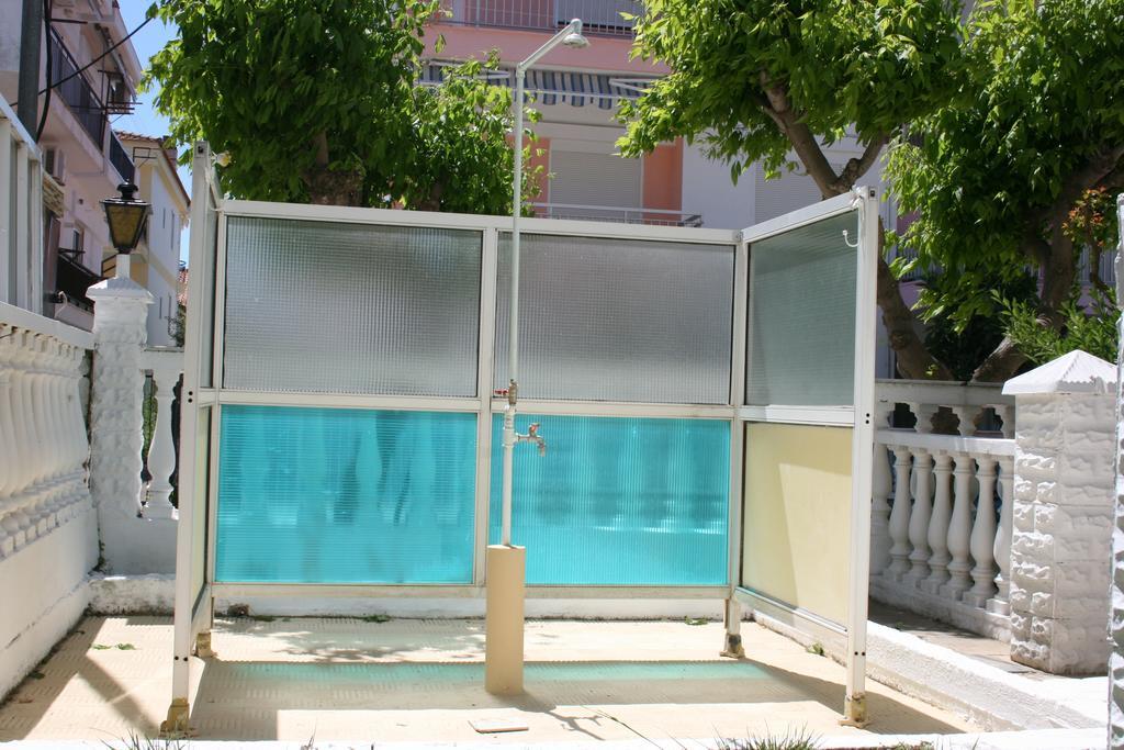 Dionisos Palms Apartments Paralia Dionisiou Exterior foto